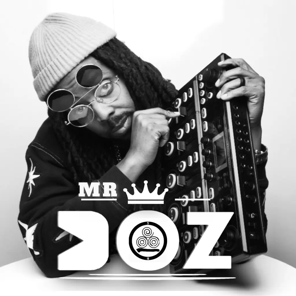 MR DOZ with synthesizer